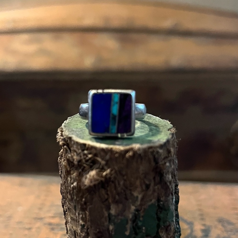 Vintage DZ signed Native American sterling silver multi colored turquoise ring